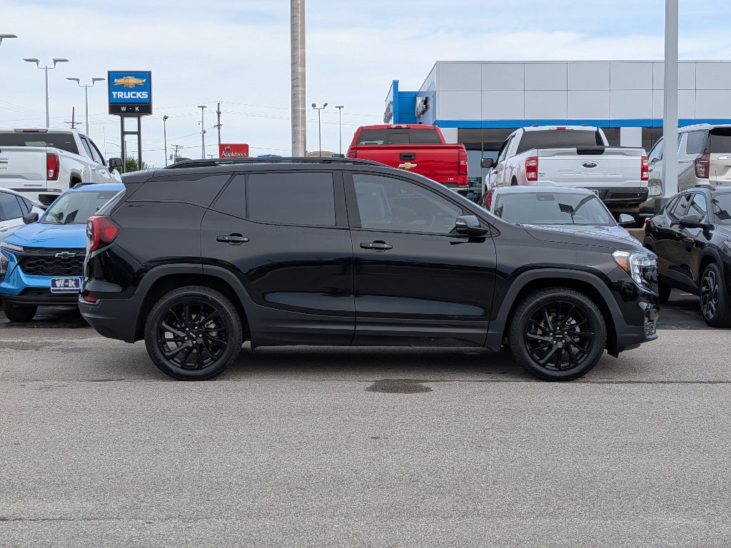 2024 GMC Terrain SLT