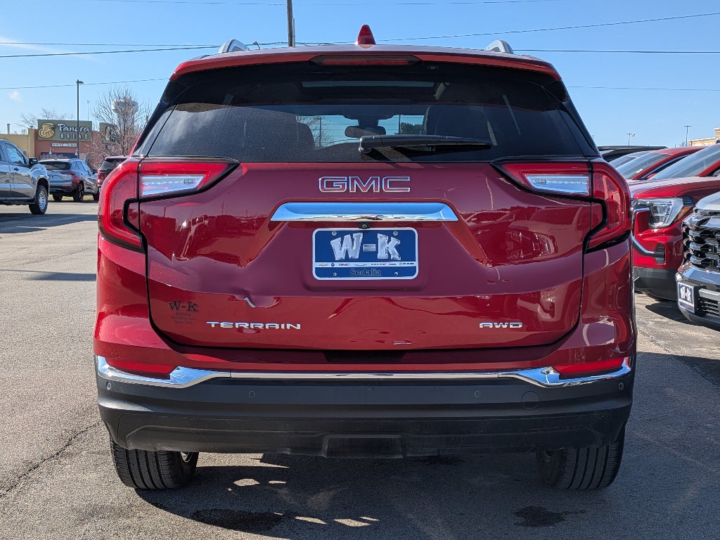 2022 GMC Terrain SLT