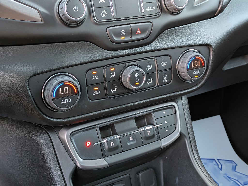 2022 GMC Terrain AT4