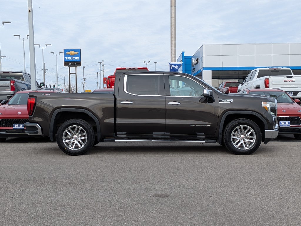 Used 2021 GMC Sierra 1500 SLT with VIN 3GTU9DED0MG303274 for sale in Kansas City