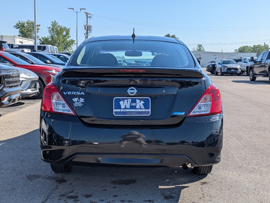 2016 Nissan Versa S Plus