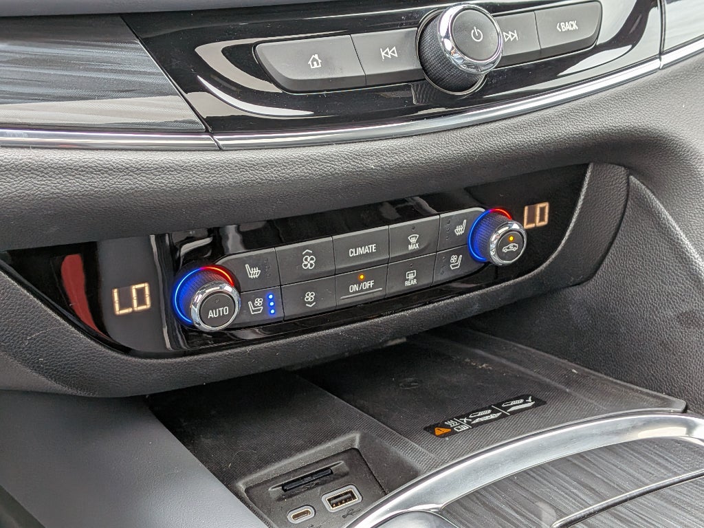 2024 Buick Enclave Premium
