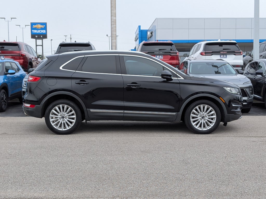 2019 Lincoln MKC Standard