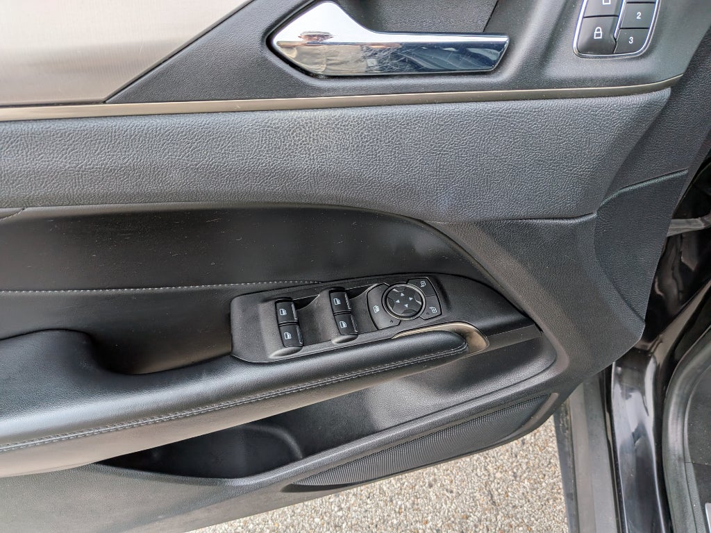 2019 Lincoln MKC Standard