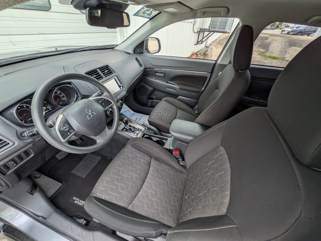 2025 Mitsubishi Outlander Sport S
