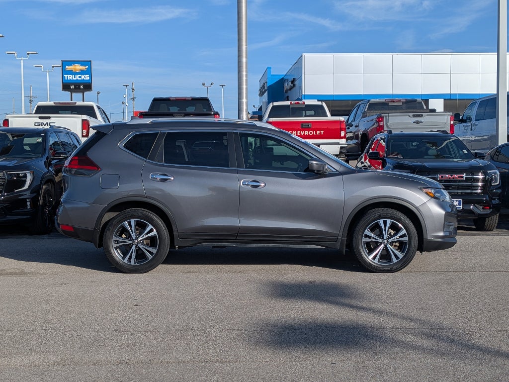2020 Nissan Rogue SV