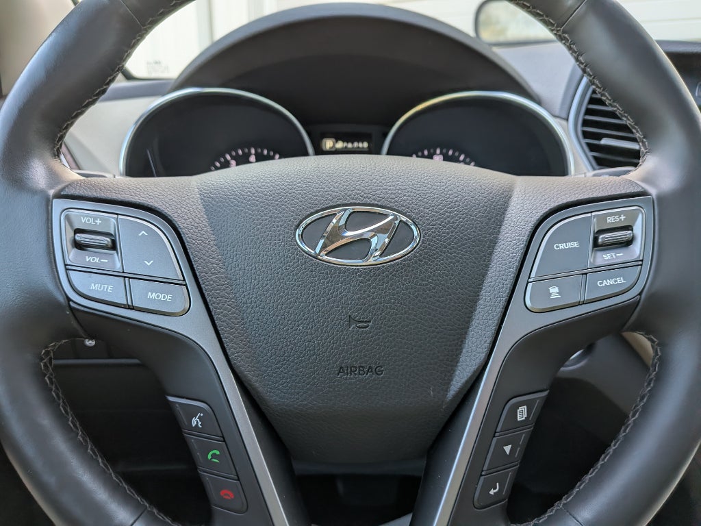 2017 Hyundai Santa Fe SE Ultimate