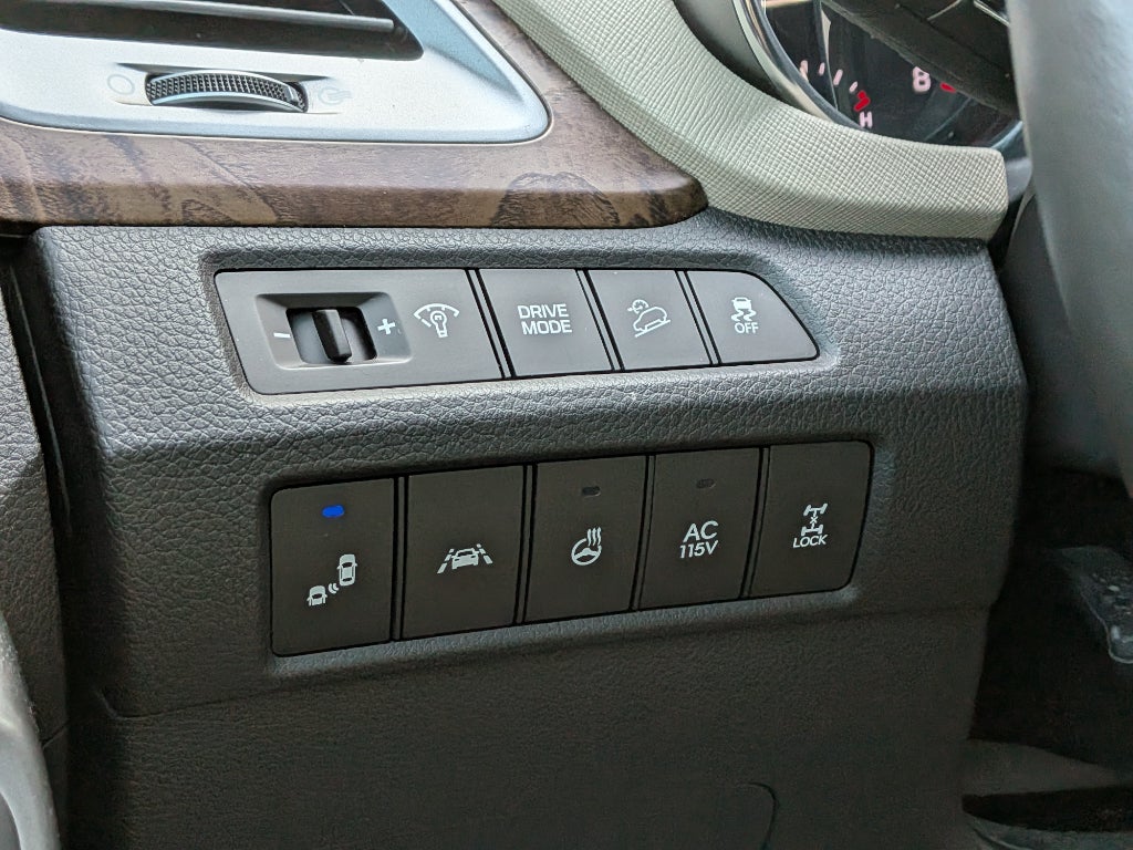 2017 Hyundai Santa Fe SE Ultimate