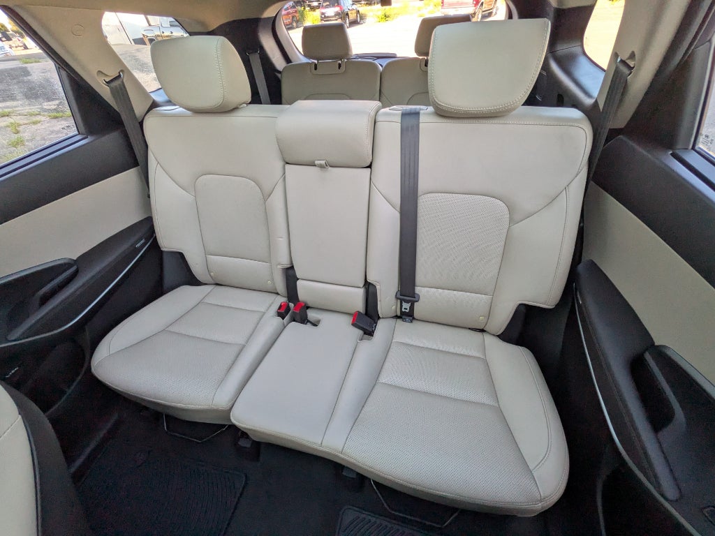 2017 Hyundai Santa Fe SE Ultimate
