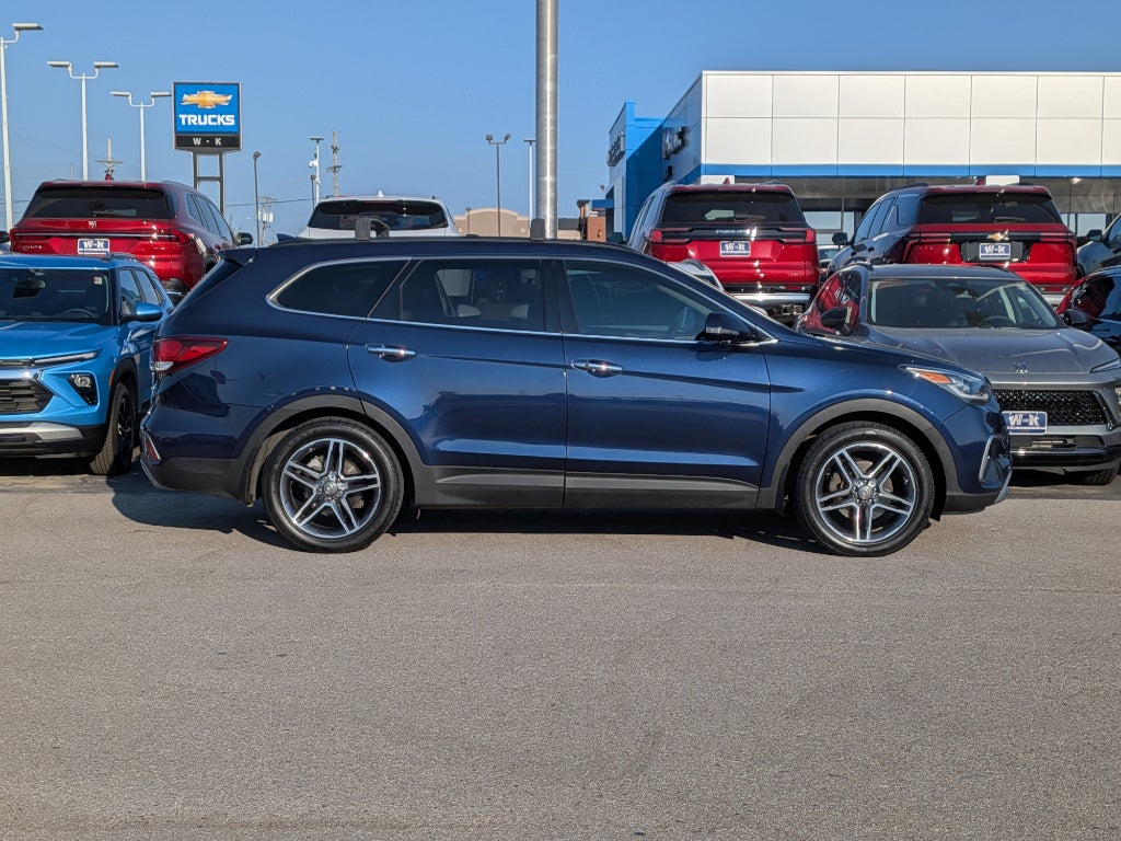 Used 2017 Hyundai Santa Fe SE Ultimate with VIN KM8SRDHF8HU187258 for sale in Kansas City