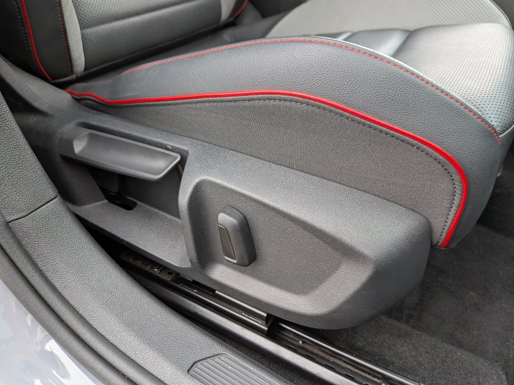 2024 Volkswagen Golf GTI 380 Autobahn