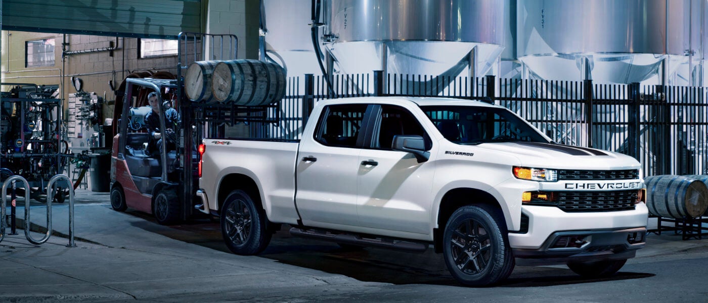 2026 Chevy Silverado 1500 loading cargo in bed